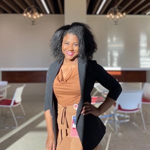 Meet your Posher, Calandra